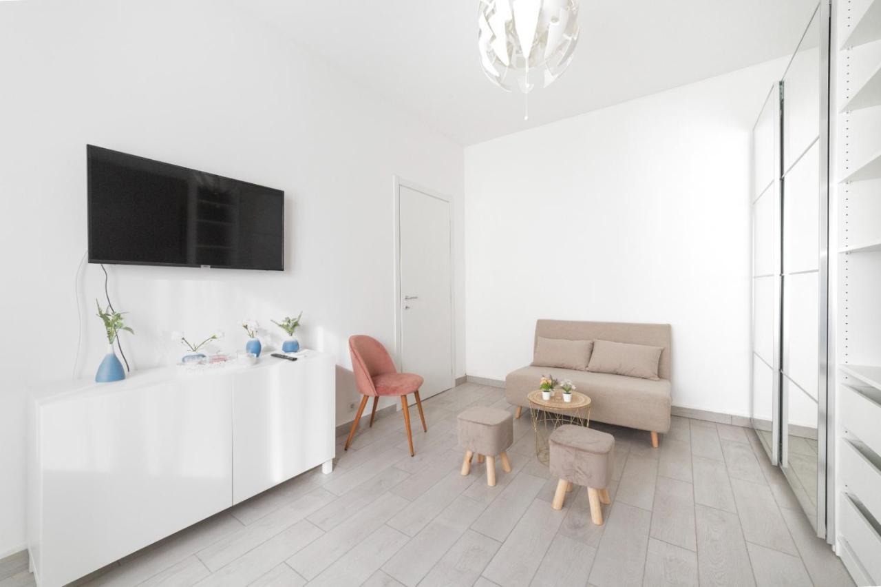 Piazza Tripoli Bright Apartment Milano Eksteriør billede