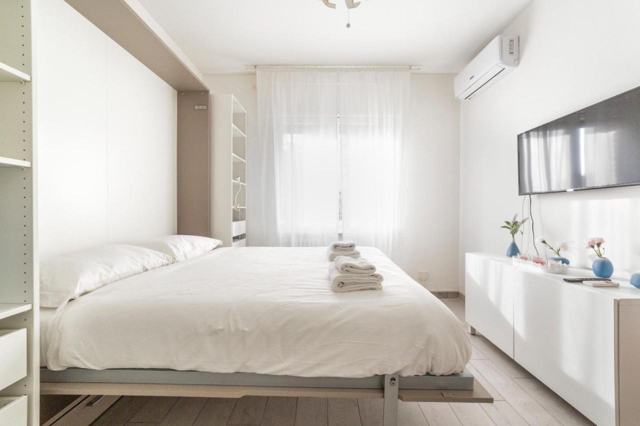 Piazza Tripoli Bright Apartment Milano Eksteriør billede
